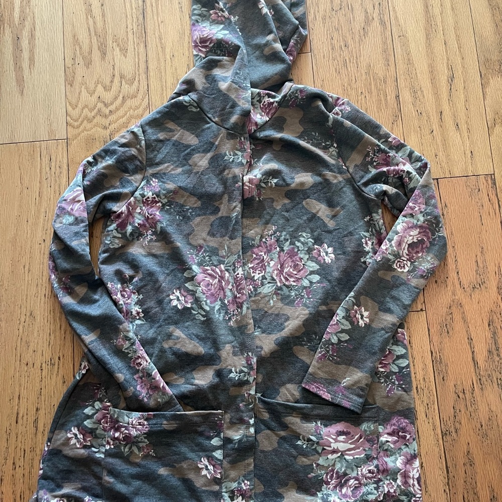 Camo/ floral cardigan